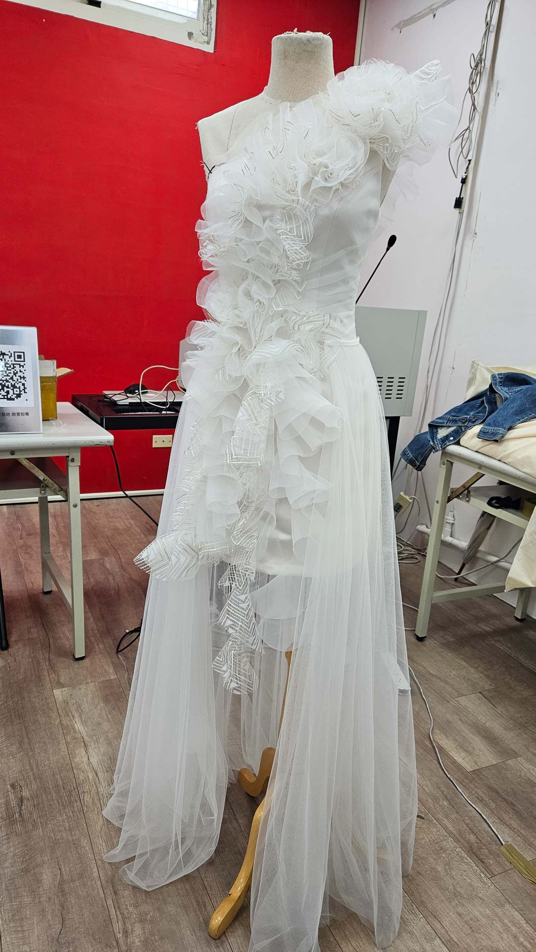 gown2025 1