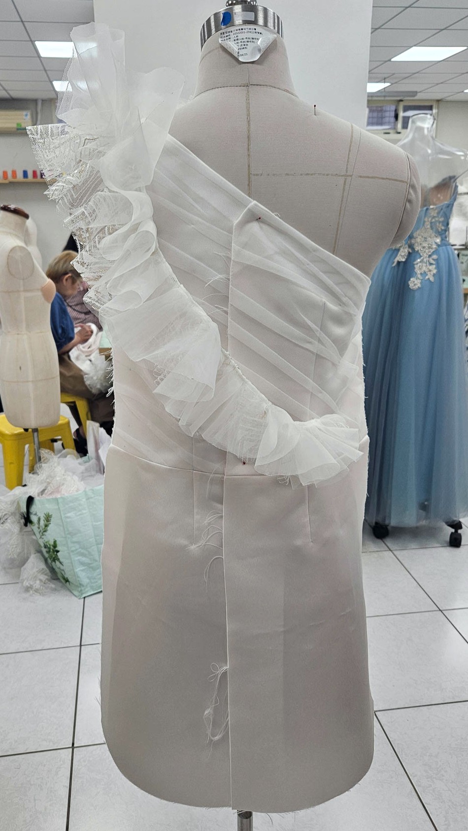 gown2025 87
